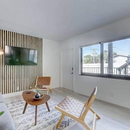 Chic Retreat: 2Br Apartment! Fort Lauderdale Kültér fotó