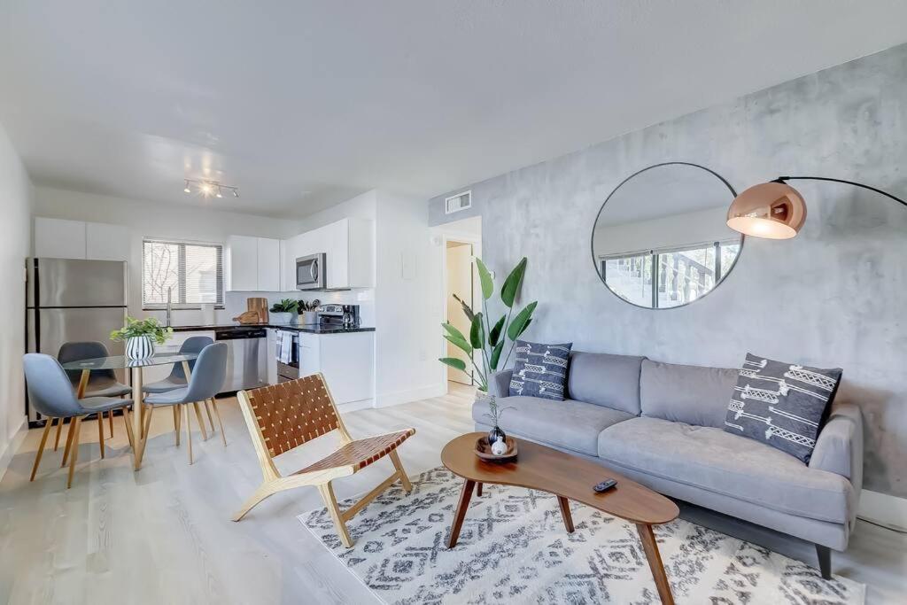 Chic Retreat: 2Br Apartment! Fort Lauderdale Kültér fotó