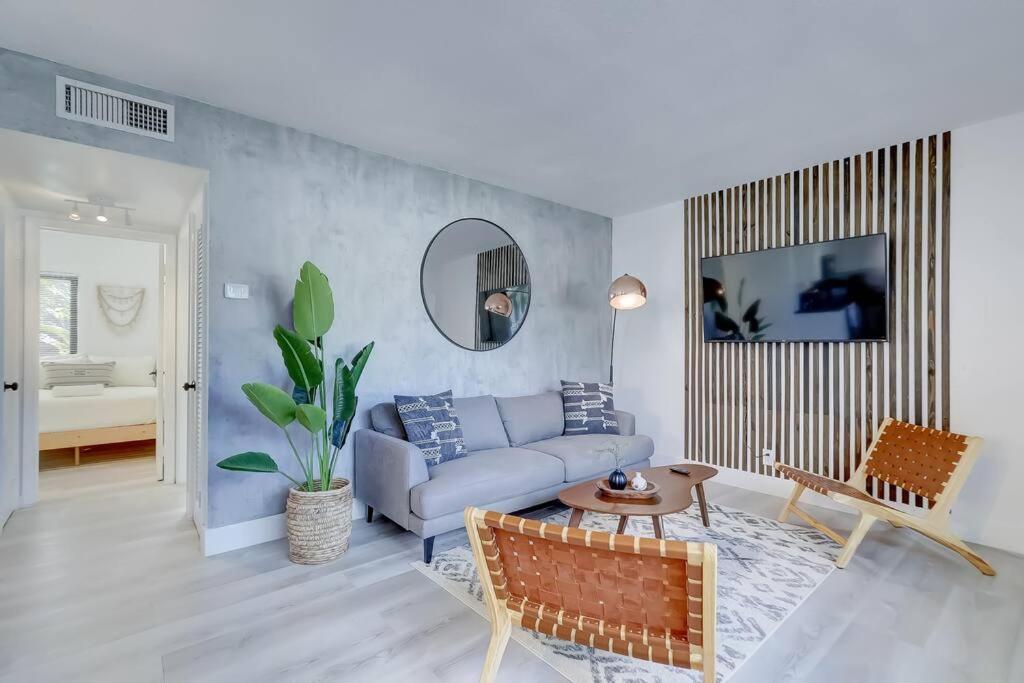 Chic Retreat: 2Br Apartment! Fort Lauderdale Kültér fotó
